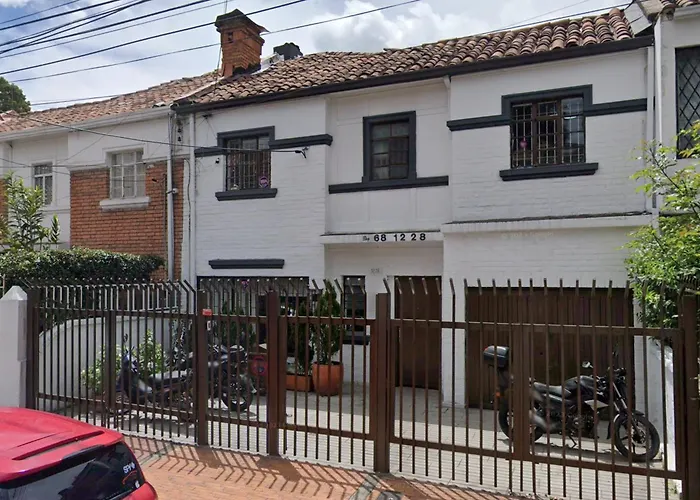 Oculto Hostel